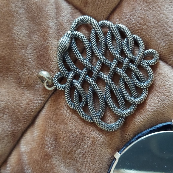 Necklace bundle - Picture 4 of 8